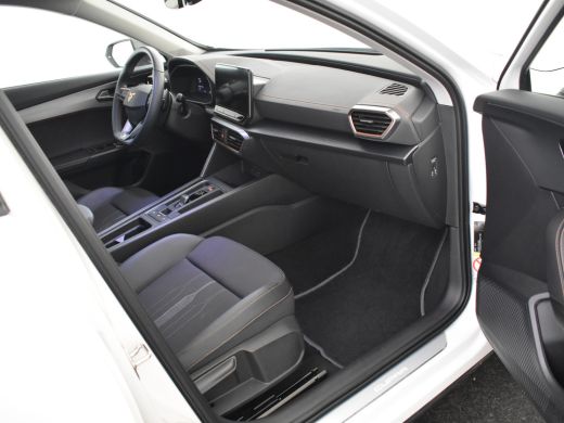 CUPRA Formentor 1.4 e-Hybrid Business 204pk Navigatie | App connect | Keyless |  Led koplampen | Parkeersensoren ... ActivLease financial lease