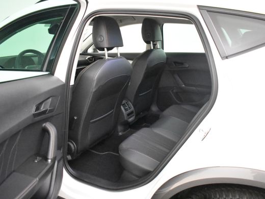 CUPRA Formentor 1.4 e-Hybrid Business 204pk Navigatie | App connect | Keyless |  Led koplampen | Parkeersensoren ... ActivLease financial lease