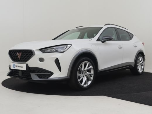 CUPRA Formentor 1.4 e-Hybrid Business 204pk Navigatie | App connect | Keyless |  Led koplampen | Parkeersensoren ... ActivLease financial lease