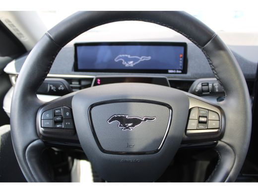 Ford Mustang Mach-E Mach-E RWD 75 kWh Technology Pack Plus | PANORAMADAK | BTW AUTO ActivLease financial lease