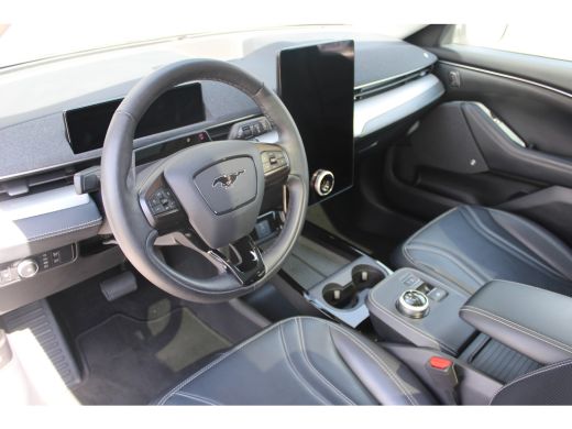 Ford Mustang Mach-E Mach-E RWD 75 kWh Technology Pack Plus | PANORAMADAK | BTW AUTO ActivLease financial lease