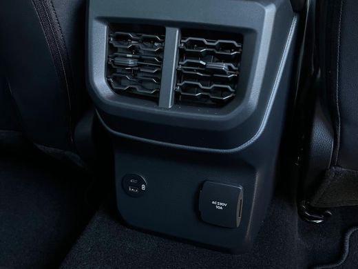 Ford Ranger Wildtrak PHEV 0,99 RENTE | 3500KG Trekgewicht | Rollertop | Trekhaak | Achteruitrijcamera | Apple... ActivLease financial lease