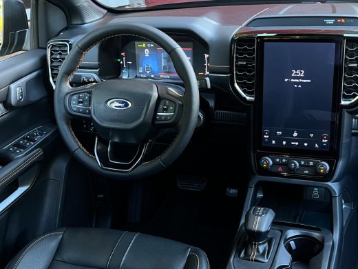 Ford Ranger Wildtrak PHEV 0,99 RENTE | 3500KG Trekgewicht | Rollertop | Trekhaak | Achteruitrijcamera | Apple... ActivLease financial lease