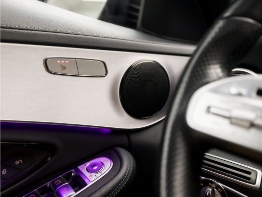 Mercedes-Benz C-Klasse Estate 300 e AMG Pack 320Pk Automaat (PANORAMADAK, APPLE CARPLAY, SFEERVERLICHTING, CAMERA, LEDER... ActivLease financial lease