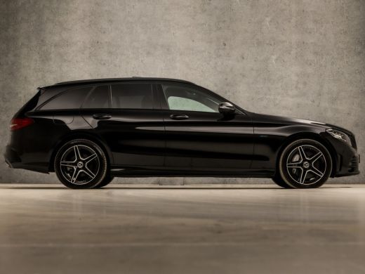 Mercedes-Benz C-Klasse Estate 300 e AMG Pack 320Pk Automaat (PANORAMADAK, APPLE CARPLAY, SFEERVERLICHTING, CAMERA, LEDER... ActivLease financial lease