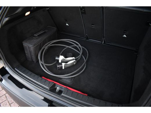 Mercedes-Benz GLA 250 e AMG Pano Night Camera ActivLease financial lease