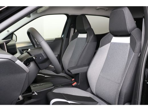 Opel Frontera 1.2 Turbo Hybrid GS 136 | Navi | Verw. voorstoelen en voorruit | Camera | PDC V+A | Apple carplay... ActivLease financial lease