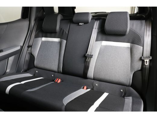 Opel Frontera 1.2 Turbo Hybrid GS 136 | Navi | Verw. voorstoelen en voorruit | Camera | PDC V+A | Apple carplay... ActivLease financial lease