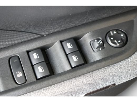 Opel Frontera 1.2 Turbo Hybrid GS 136 | Navi | Verw. voorstoelen en voorruit | Camera | PDC V+A | Apple carplay... ActivLease financial lease