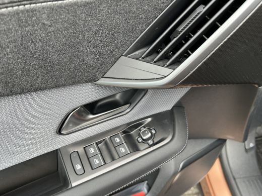 Opel Grandland GS 73 kWh | Navi | Verw. Stoelen-stuur-voorruit | Camera | LMV 20 "| PDC V+A | ActivLease financial lease