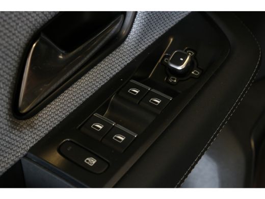 Opel Grandland GS 73 kWh | Navi | Verw. Stoelen-stuur-voorruit | Camera | LMV 20 "| PDC V+A | ActivLease financial lease