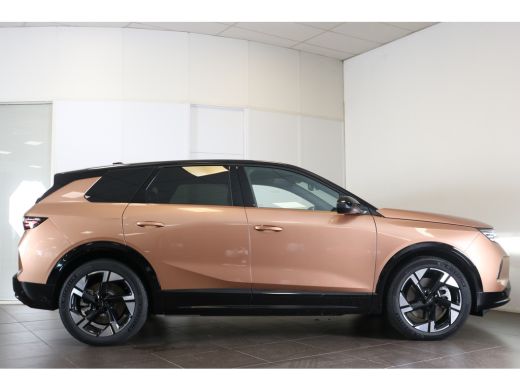 Opel Grandland GS 73 kWh | Navi | Verw. Stoelen-stuur-voorruit | Camera | LMV 20 "| PDC V+A | ActivLease financial lease