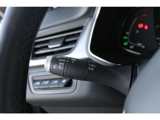 Renault Captur 1.3 TCe 140 Intens | Navi | Camera | LED koplampen | Climate control ActivLease financial lease