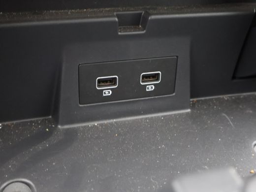 Renault Trafic 2.0 BLUE DCI 130 PK DUBBEL CABINE 6-PERS. L2H1 + APPLE CARPLAY | LED | CRUISE | CLIMATE CONTROL ActivLease financial lease