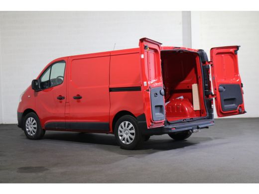 Renault Trafic 2.0 dCi 120pk L1 H1 Comfort Airco Trekhaak ActivLease financial lease