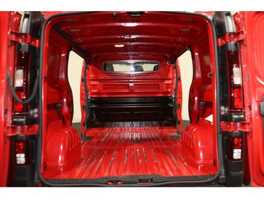 Renault Trafic 2.0 dCi 120pk L1 H1 Comfort Airco Trekhaak ActivLease financial lease