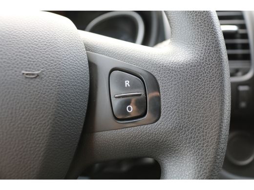 Renault Trafic 2.0 dCi 120pk L1 H1 Comfort Airco Trekhaak ActivLease financial lease
