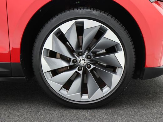 Skoda Enyaq iV 80 204 Pk | Camera | Trekhaak | Carplay | Elektrische Stoel | Elektrische Achterklep | Full LED |... ActivLease financial lease