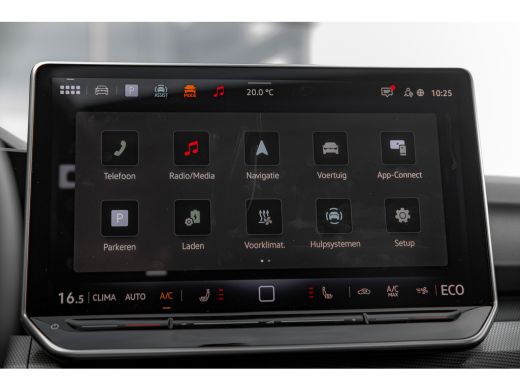 Volkswagen Golf 1.5 eHybrid 204pk Style Edition | Panoramadak | Achteruitrijcamera | Dodehoeksensor | Apple Carpl... ActivLease financial lease