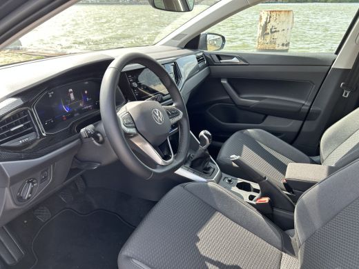 Volkswagen Polo Life Edition 1.0 70 kW / 95 pk TSI Hatchback 5 versn. Hand | Snel leverbaar! | Achteruitrijcamera... ActivLease financial lease