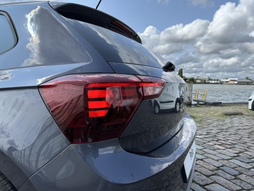 Volkswagen Polo Life Edition 1.0 70 kW / 95 pk TSI Hatchback 5 versn. Hand | Snel leverbaar! | Achteruitrijcamera... ActivLease financial lease