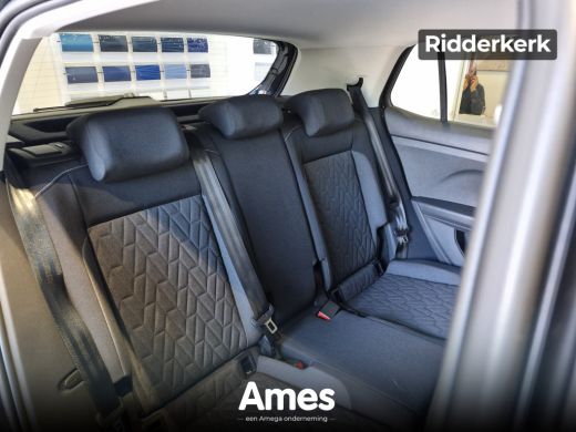 Volkswagen T-Cross Life Edition 1.0 TSI 95 pk | Achteruitrijcamera | Draadloos Carplay / Android Auto | ActivLease financial lease