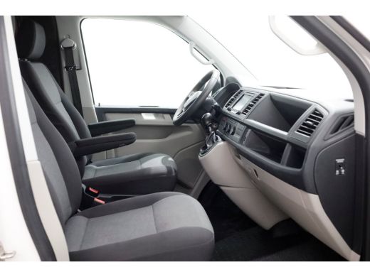 Volkswagen Transporter 2.0 TSI 150pk Benzine L2H3 Trendline Airco/Camera/Camper? BPM-VRIJ 03-2019 ActivLease financial lease