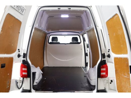Volkswagen Transporter 2.0 TSI 150pk Benzine L2H3 Trendline Airco/Camera/Camper? BPM-VRIJ 03-2019 ActivLease financial lease