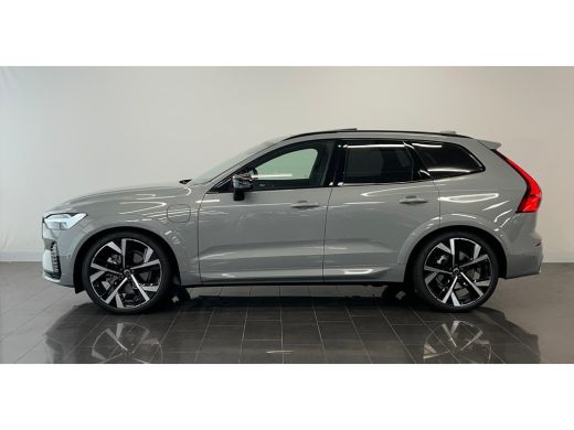Volvo  XC60 T6 Plug-in hybrid AWD Ultra Black Edition | 22 inch velgen | Achterbank verwarmd | Apple Carplay/... ActivLease financial lease