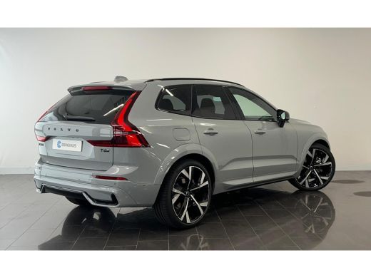 Volvo  XC60 T6 Plug-in hybrid AWD Ultra Black Edition | 22 inch velgen | Achterbank verwarmd | Apple Carplay/... ActivLease financial lease