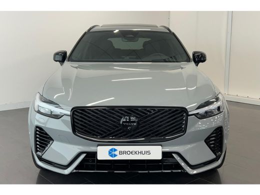Volvo  XC60 T6 Plug-in hybrid AWD Ultra Black Edition | 22 inch velgen | Achterbank verwarmd | Apple Carplay/... ActivLease financial lease