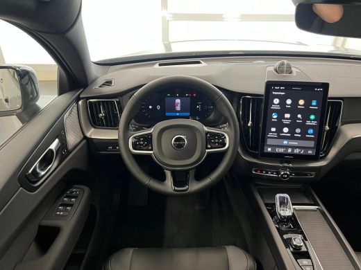 Volvo  XC60 T6 Plug-in hybrid AWD Ultra Black Edition | 22 inch velgen | Achterbank verwarmd | Apple Carplay/... ActivLease financial lease