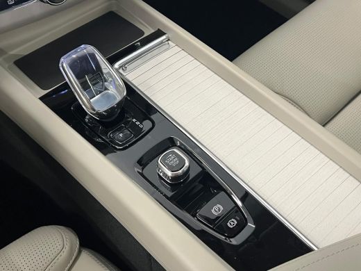 Volvo  XC60 T6 Plug-in hybrid AWD Ultra Bright | Apple Carplay/Android Auto|telefoonintegratie premium | Audi... ActivLease financial lease
