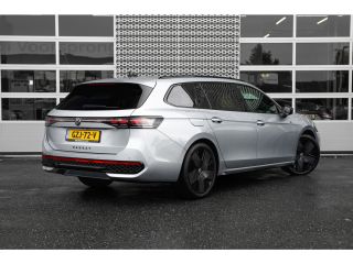 Volkswagen Passat Variant R-Line Edition | 'App-Connect' draadloze smartphone integratie | Afstandscontrolesysteem ...