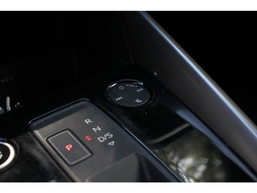 Audi A3 Limousine 30 TFSI S-LINE | NL-AUTO! | 1 EIGENAAR | CAMERA | ADAPTIVE CRUISE | PARK SENS V+A | LAN... ActivLease financial lease