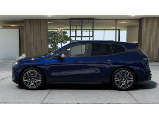 BMW iX xDrive45 M Sport / Panoramadak / Trekhaak / Soft-Close / Stoelventilatie / Parking Assistant Prof... ActivLease financial lease