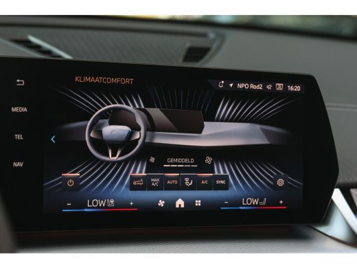 BMW iX2 eDrive20 M Sport / Sportstoelen / Achteruitrijcamera / M Adaptief onderstel / Adaptieve LED / Com... ActivLease financial lease