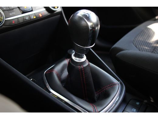 Ford Fiesta 1.0EB ST-Line | NL-AUTO! | 1 EIGENAAR | WINTERPACK | PARK SENS | LED | CRUISE | NAVI CLIMA | 17" LMV ActivLease financial lease