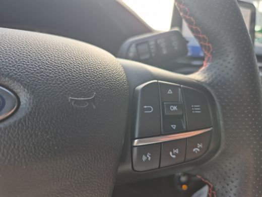 Ford Focus 1.0 EcoBoost ST Line Business | Airco (automatisch) | Extra getint glas | Keyless entry ActivLease financial lease