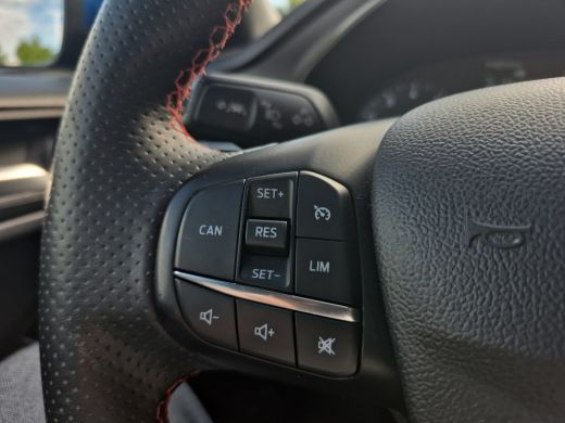 Ford Focus 1.0 EcoBoost ST Line Business | Airco (automatisch) | Extra getint glas | Keyless entry ActivLease financial lease