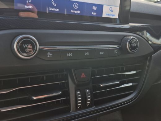 Ford Focus 1.0 EcoBoost ST Line Business | Airco (automatisch) | Extra getint glas | Keyless entry ActivLease financial lease