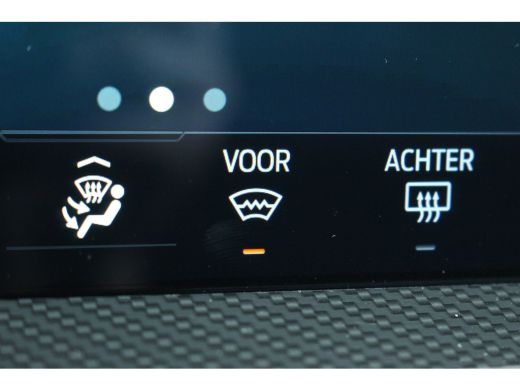 Ford Focus Focus 1.0 EcoB Hybrid ST Line Sync-4 Groot Navi | Camera | Winterpakket | Carplay | Climate | Key... ActivLease financial lease