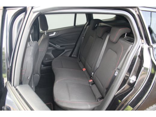 Ford Focus Focus 1.0 EcoB Hybrid ST Line Sync-4 Groot Navi | Camera | Winterpakket | Carplay | Climate | Key... ActivLease financial lease