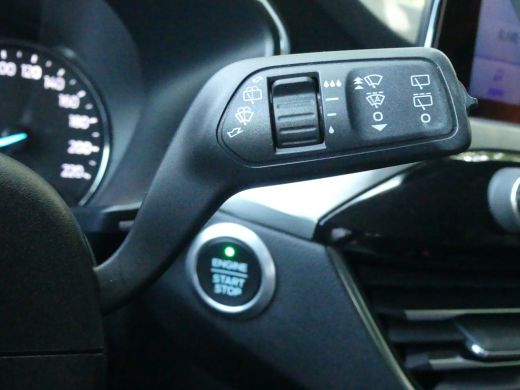 Ford Kuga 2.5 PHEV 225PK Titanium | ADAPTIVE CRUISE | DODEHOEKDETECTIE | STOEL+STUUR+VOORRUITVERWARMING | H... ActivLease financial lease