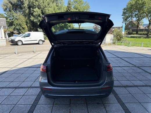 Mercedes-Benz B-Klasse 180 Aut. Style Advantage | LED | Navi | LMV | ActivLease financial lease