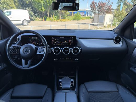 Mercedes-Benz B-Klasse 180 Aut. Style Advantage | LED | Navi | LMV | ActivLease financial lease