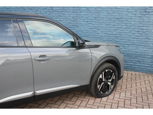 Peugeot 2008 1.2 Hybrid 136 GT | Automaat | Navigatie | Camera | Adaptieve cruise control | Mild Hybrid | BTW | ActivLease financial lease
