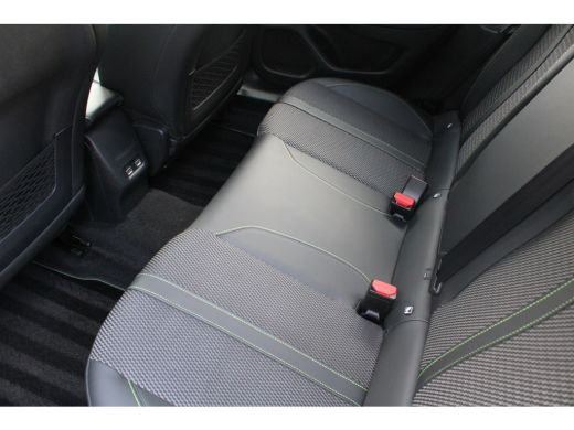 Peugeot 2008 1.2 Hybrid 136 GT | Automaat | Navigatie | Camera | Adaptieve cruise control | Mild Hybrid | BTW | ActivLease financial lease
