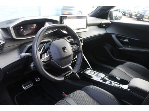 Peugeot 2008 1.2 Hybrid 136 GT | Automaat | Navigatie | Camera | Adaptieve cruise control | Mild Hybrid | BTW | ActivLease financial lease