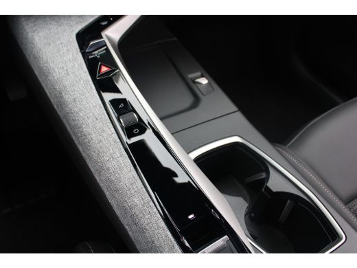 Peugeot 3008 1.2 Hybrid 136 Allure | Automaat | Navigatie | Camera | Nieuw model | Mild Hybrid | 24.000km | ActivLease financial lease